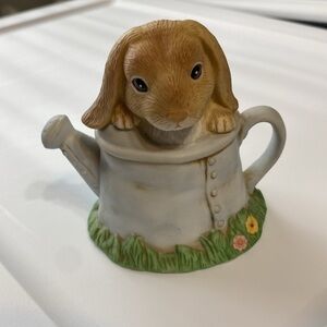 Vintage Home interior gifts, bunny rabbit in a watering pail ceramic 4 i…